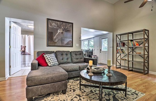 Maggie Valley House | Family Cottage with Creekside Fire Pit Access!