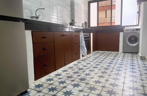 Quartier Hassan Apartment | Family Cozy n clean 2 BR ,in heart of rabat, Hassan Tower view, W/free parking