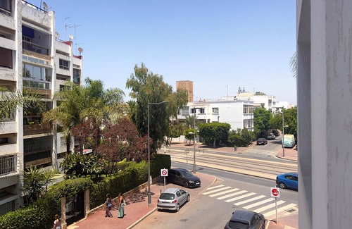 Quartier Hassan Apartment | Family Cozy n clean 2 BR ,in heart of rabat, Hassan Tower view, W/free parking