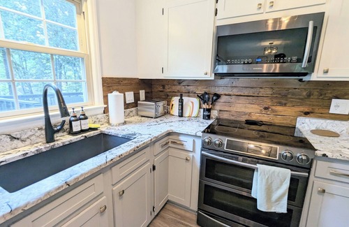 Charlotte House | Family & Dog Friendly 4B-Home with Fenced Backyard
