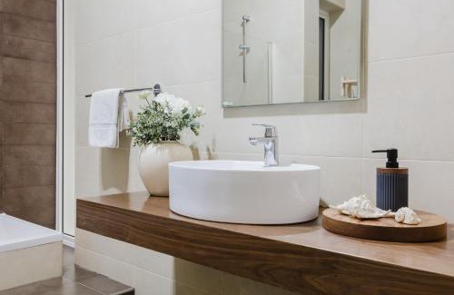 Ta' Pennellu Apartment | Family Duplex Apartment W Shared Pool By Homely