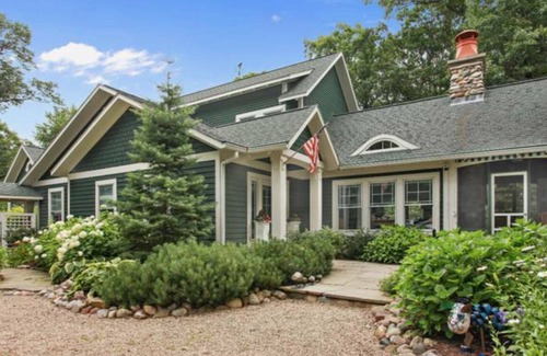 Grand Beach House | Family Estate/heated pool/hot tub/workout room/short walk to playground & beach