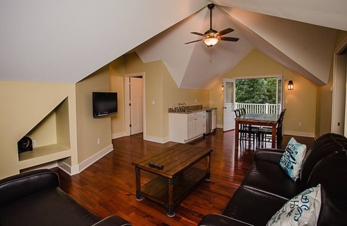 Grand Beach House | Family Estate/heated pool/short walk to beach/playground/golf/basketball/tennis
