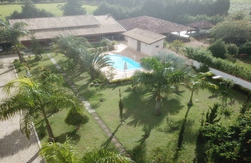 Taubate House | FAMILY FARM (with WI-FI and Playground)