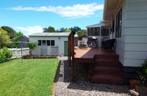 Coromandel House | Family/Fisherman/Pet Friendly/Fenced-Quiet street, Sunny aspect, Weber BBQ Wi-Fi