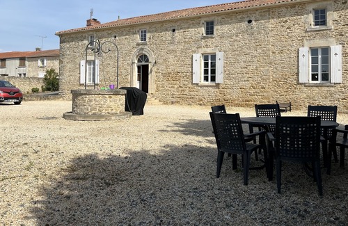 Saint-Germain-de-Princay Bed & Breakfast | Family Suite - Tennis in Vendée - Puy du Fou - Sables D’Olonne