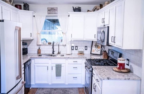 North Richland Hills House | Family friendly w/huge yard 15 min from ATT stadium Stockyards, airport