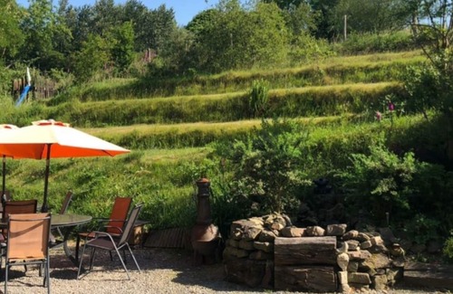 Saint-Pierre-Tarentaine Cottage | Family Friendly Spacious Comfortable Cottage and Garden. Rural and relaxing.