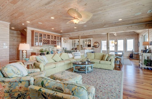 Ocean Sound Village House | Family Friendly - Beachfront, Pool, Hot Tub, Elevator