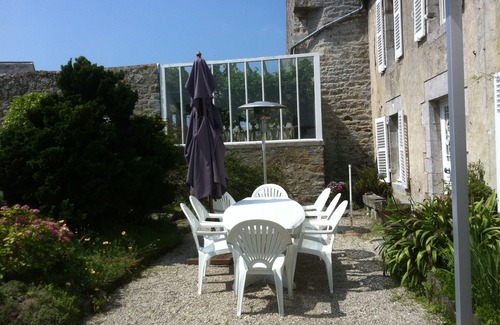 Regnezville-sur-Mer House | Family-friendly house in Regnéville-sur-Mer enclosed garden, near the beach