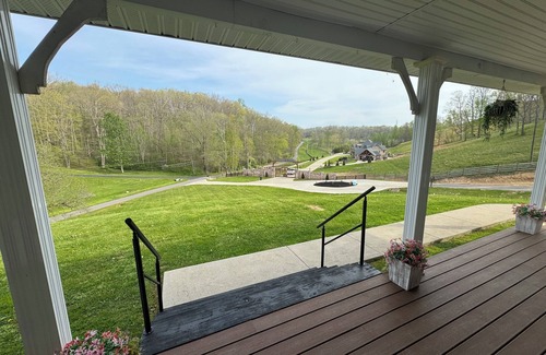 Louisa House | Family friendly 12 bed, Serene small town Louisa. Cozy with wifi, AC & farm life
