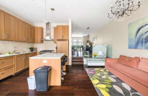 Vancouver House | Family-Friendly 5BR Home Near UBC