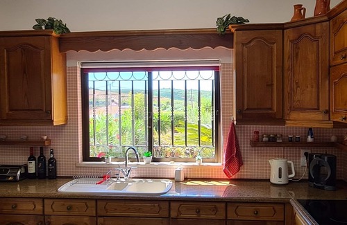 Silves Villa | Family Friendly Algarve Villa with Private Pool & Free WiFi