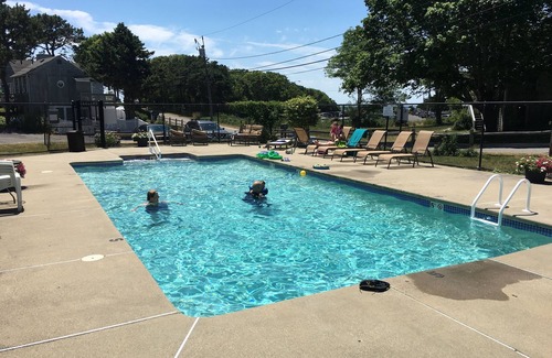 Hyannis Condo | Family friendly condo 70 steps to Keyes ocean beachfront