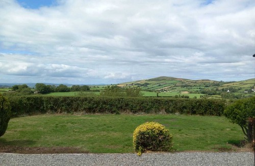 Strabane House | Family friendly cottage with countryside views and spacious garden