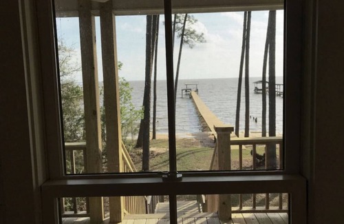 Alabama Gulf Coast House | Family Friendly Cottage With Pier and Beach on Mobile Bay