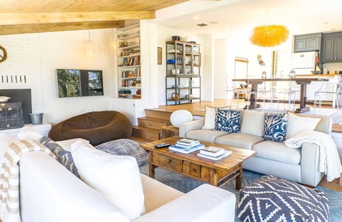 Healdsburg House | Family-Friendly Dry Creek Valley Retreat w/Amazing Views <15 Minutes To Square