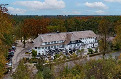 Vierhouten Hotel | Family-Friendly Getaway w/Balcony in Veluwe Forest, Perfect for Nature Lovers