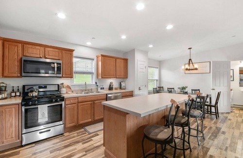 McHenry House | Family Friendly Getaway | Hot Tub, Fire Pit, Games