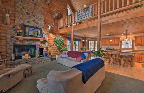 Gresham House | Family-Friendly Gresham Getaway with Game Room!