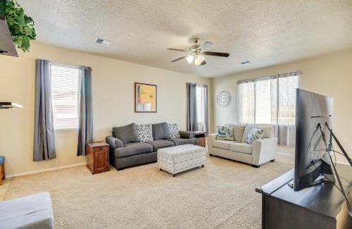 Paradise Hills Civic House | Family-Friendly Home with Mtn View in Albuquerque!