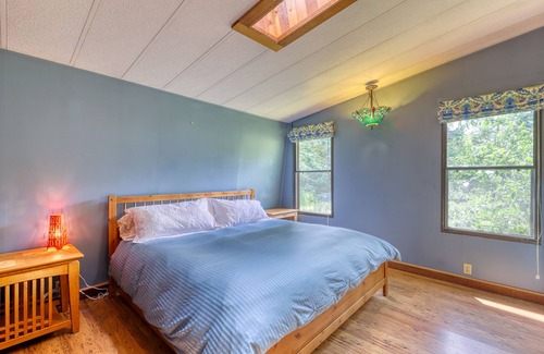 Covington House | Family-friendly Home with Private Hot Tub, Free WiFi, Firepit, and Creek