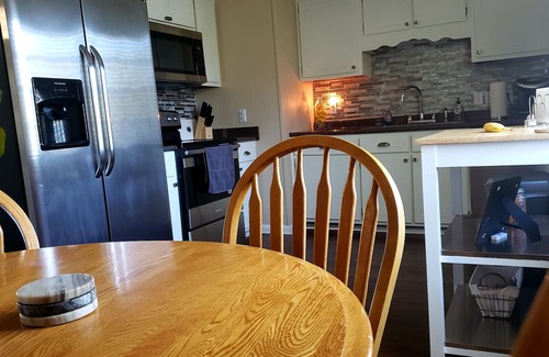 Hinesville House | Family Friendly Home near Fort Stewart. 3bd/2bath