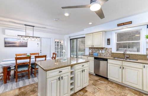 Mattituck House | Family friendly house with pool & walk to the beach in the heart of NOFO