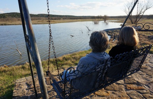 San Saba House | Family-friendly large home also great for girls' weekends and guy's getaways