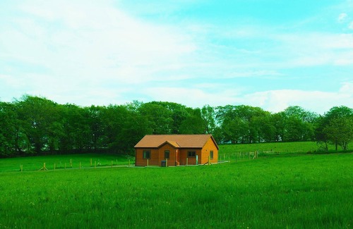 Kirknewton House | Family Friendly Log Cabin
