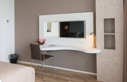 Wageningen Hotel | Family Friendly Nature Escape w/Dining & Spa | Nature Reserves & Local Landmarks