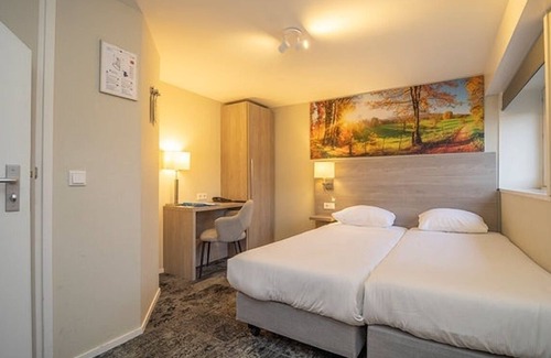 Geulhem Hotel | Family-Friendly Room in Relaxed Setting Near Roman Catacombs