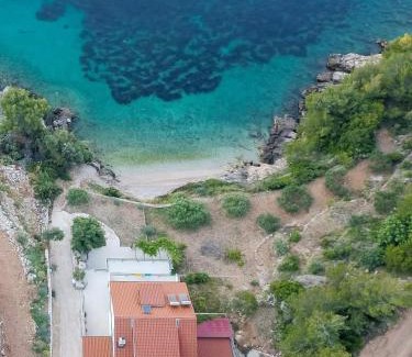 Gdinj Apartment | Family friendly seaside apartments Cove Rapak, Hvar - 12779