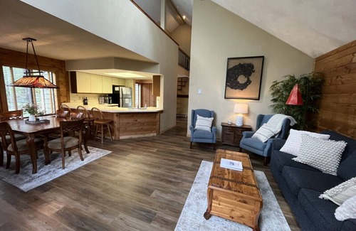 Jefferson Township House | Family-Friendly Summer Getaway w/Pool Access, Hot Tub & Fire Pit 🏊‍♀️🛁🔥