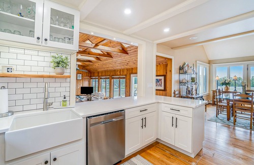 Birchwood Farms House | Family-friendly home with expansive deck, large lawn