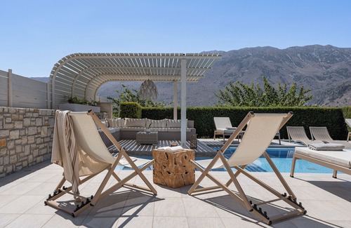 Asprouliani Villa | Family-Friendly Villa With Large Pool In Idyllic Surroundings, Sea/Mountainview