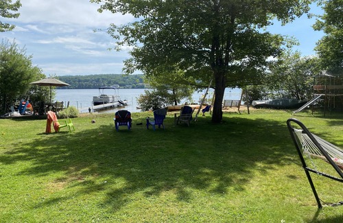 Laconia House | Family-friendly waterfront vacation home on beautiful Lake Winnisquam