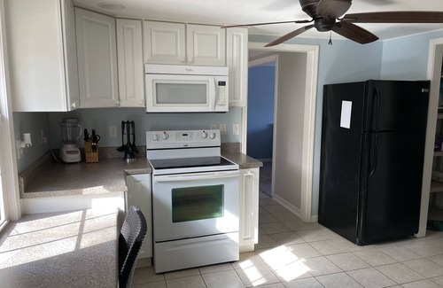 Wildwood Point House | Family Fun on the Lake! 4 Bed, 3 Bath with Great Outdoor Kitchen.