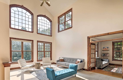 Sherman House | Family Getaway w/ Fireplace in Sherman on 4 Acres!