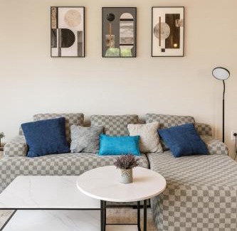 Glen Iris Apartment | Family Group Retreat 3 Queens Beds
