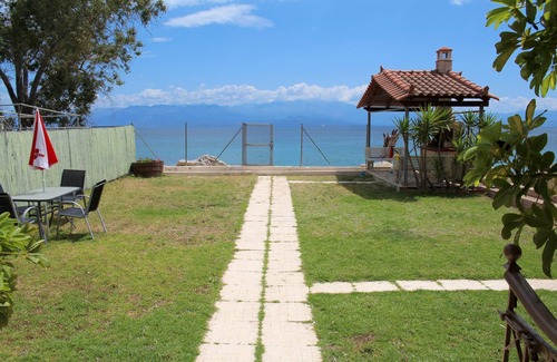 Agios Andreas Apartment | Family holiday directly at the beach - apartment with garden, wifi | Messenia, P
