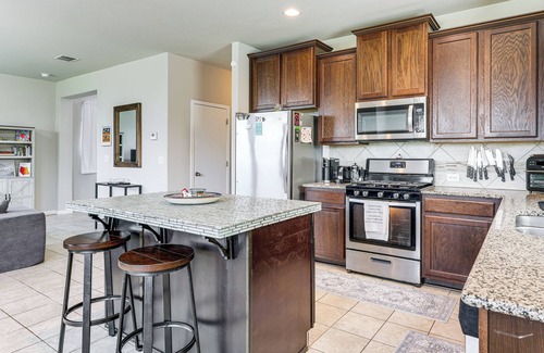 Buda House | Family Home w/Pool Access: 5 Mi to Downtown Buda!