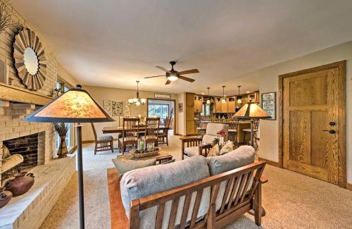 Effingham House | Family Home with Deck on Lake Sara Pets are Welcome