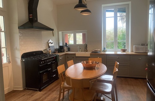 Chassaignes House | Family home with swimming pool in wooded grounds