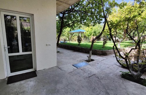 Yerevan Villa | Family hotel & resort + pools & garden