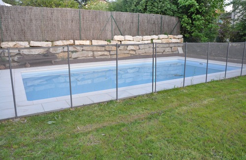 Sainte-Foy-les-Lyon House | Family house with swimming pool 3 kms from Vieux Lyon, 6 bedrooms, sleeps 10
