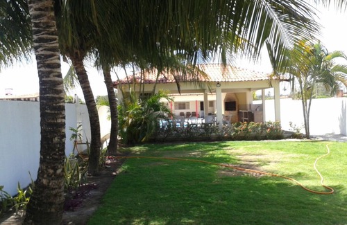 Balneario House | Family house, swimming pools, wheelchair accessible, 80 meters from the sea, Lucena/Camacari