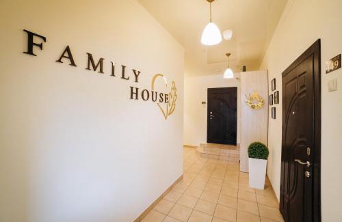 Lenins'kyi district Apartment | Family House