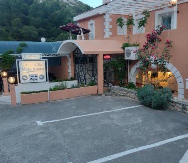 Duboka Bed & Breakfast | Family Majčica - villa Malo Misto