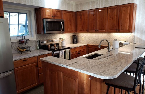 Manchester Center House | Family oriented community in country setting.10 minute walk to town center.